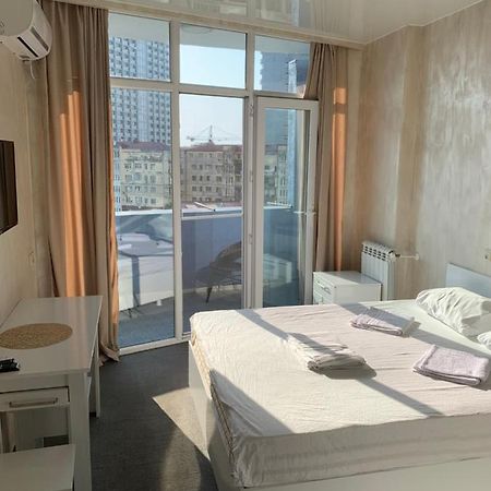 "Студия 24" - Посуточно И Помесячно Batumi Exterior foto