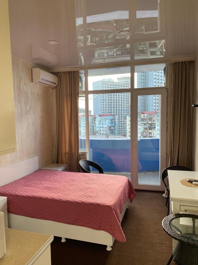 "Студия 24" - Посуточно И Помесячно Batumi Exterior foto